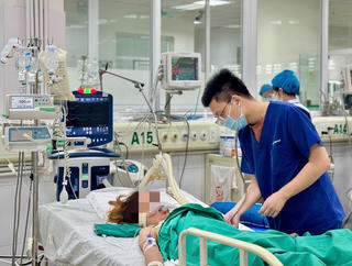 Nguy kịch vì vết đốt ở vùng nhạy cảm