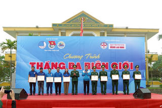Nhiều hoạt động ý nghĩa tại chương trình ‘Tháng 3 biên giới’