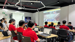 Linh hoạt thủ tục thu hút chuyên gia nước ngoài