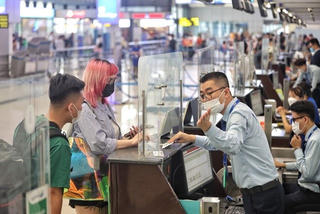 Nếu chuyến bay bị chậm từ 5 tiếng hành khách sẽ được hoàn tiền vé