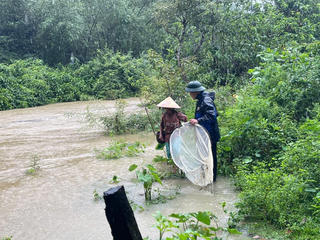 Quảng Trị: Nhiều tuyến đường giao thông miền núi bị chia cắt, sạt lở