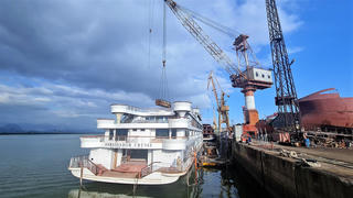 Hạ Long tổ chức các show ca nhạc trên du thuyền, cơ quan đăng kiểm nói gì?