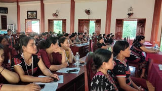 Lấp đầy “vùng trũng” về tiếp cận pháp luật ở vùng đồng bào DTTS