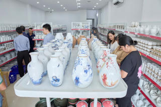 Minh Long mở rộng cửa hàng sứ ngoại lệ, đồng hành cùng lối sống xanh