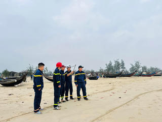 Quảng Trị: Nghi một nam thanh niên mất tích tại bờ biển