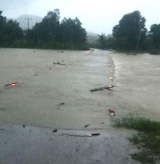 Hà Tĩnh: Ngập lụt cục bộ tại các huyện miền núi, hơn 9.000 học sinh nghỉ học