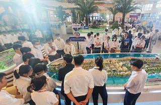 Bất động sản sẽ trở lại 'đường đua'?