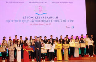 Nữ sinh viên ưu tú Đại học Điện lực 2 lần được nhận Bằng khen của Trung ương Đoàn