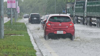Chuyên gia cảnh báo: Bão số 4 suy yếu thành áp thấp nhưng mưa vẫn rất lớn
