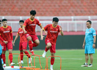 Truyền hình trực tiếp Giải Bóng đá Giao hữu Quốc tế - Hưng Thịnh 2022