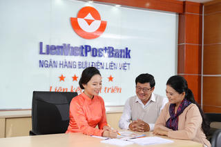 'Bật van' tín dụng cho người tuổi hưu