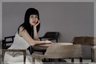 Nữ nhiếp ảnh gia Helena Vân 'Chạm Việt Nam', khẽ mà rất sâu