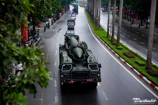 Ngắm dàn xe khí tài di chuyển về Quảng trường Ba Đình