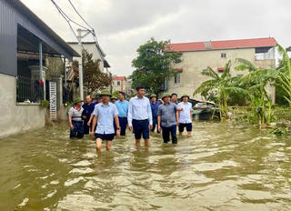 Đã có hơn 200 người chết, mất tích do bão lũ