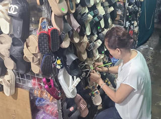 Chợ Đông Ba treo thưởng cho người phát hiện tiểu thương bán hàng không đúng giá