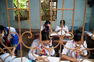Dạy và học trong ngôi trường xuống cấp
