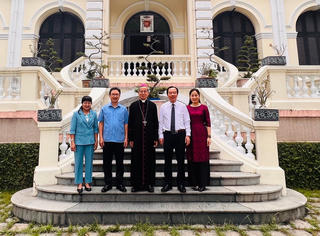 Lãnh đạo Mặt trận Tổ quốc Việt Nam chúc mừng tân Chủ tịch Hội đồng Giám mục Việt Nam