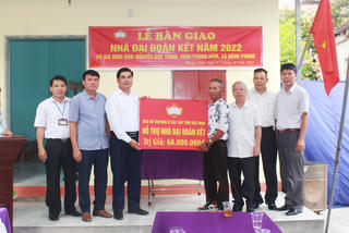 Vận động mọi nguồn lực để chăm lo cho người nghèo