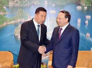 Bí thư Tỉnh ủy Quảng Ninh chào xã giao Phó Chủ tịch Chính hiệp Toàn quốc Trung Quốc