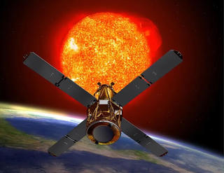 Vệ tinh cũ của NASA rơi xuống Trái đất, nguy cơ nguy hiểm thấp