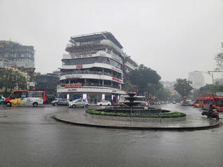 Hà Nội sẽ phá dỡ tòa nhà 'Hàm cá mập' trước ngày 30/4