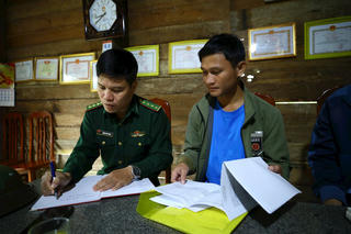 Điểm tựa của bản làng