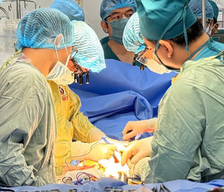 Cứu sống 3 bệnh nhân nhờ một người chết não hiến tạng