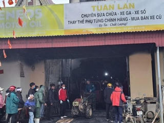 Cháy cửa hàng sửa chữa xe máy khiến 3 mẹ con thiệt mạng