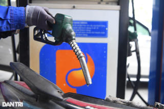 Từ 15h ngày 7/12, giá xăng giảm hơn 500 đồng/lít