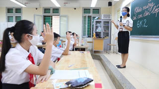 Khẩn trương hoàn thiện hồ sơ đề xuất miễn học phí THCS