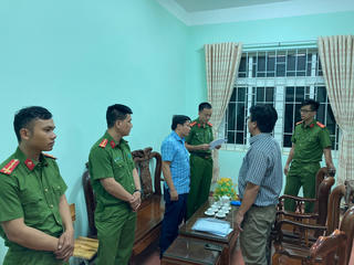 Đắk Nông: Khởi tố, tạm giam hiệu trưởng chiếm đoạt 800 triệu đồng tiền thu của học sinh