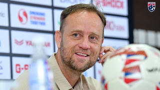 HLV Thái Lan có đề xuất đặc biệt sau vô địch AFF Cup