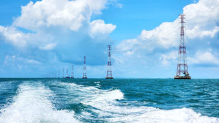 Đóng điện đường dây 220kV vượt biển dài nhất Đông Nam Á từ đất liền ra Phú Quốc
