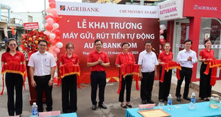 Agribank mang dịch vụ ngân hàng hiện đại thắp sáng hy vọng phát triển