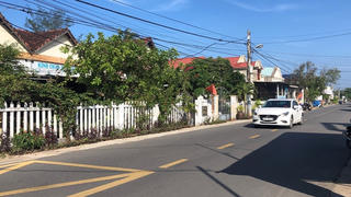 Sốt đất ở làng chài ven biển