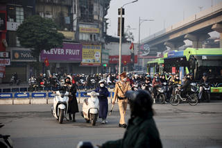 Hà Nội: Hơn 150 tài xế bị trừ điểm GPLX vì vượt đèn đỏ, đi vào đường cấm