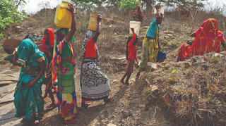 Nhắm mắt đi vào cuộc khủng hoảng khí hậu