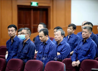 Tuyên án phúc thẩm vụ buôn lậu 200 triệu lít xăng