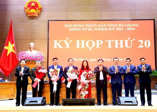 Bà Vương Ngọc Hà được bầu làm Phó Chủ tịch UBND tỉnh Hà Giang