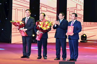 Thủ tướng trao Quyết định phê duyệt Quy hoạch tỉnh Hải Dương tầm nhìn đến năm 2050