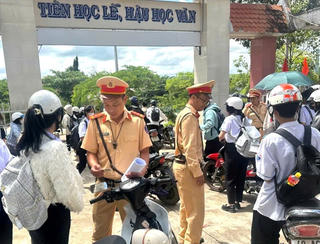 Đắk Nông: Kiểm tra phương tiện tham gia giao thông của học sinh