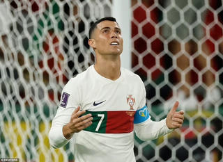 Pha "kiến tạo" của Ronaldo giúp Hàn Quốc ngược dòng chiến thắng