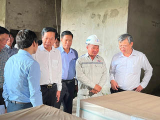 Bí thư Cần Thơ yêu cầu sớm khắc phục khó khăn để tái khởi động dự án bệnh viện nghìn tỉ