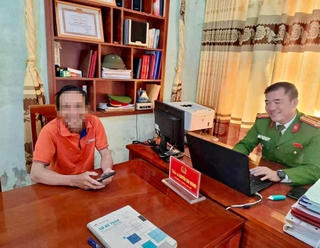Hà Tĩnh: Người thợ nề say xỉn được mời lên viết kiểm điểm, ký cam kết
