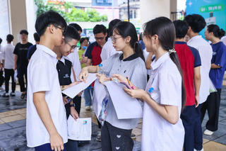 Còn nhiều cơ hội để học lớp 10