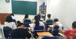 Vì sao vị chủ biên môn Ngữ văn mất ngủ?