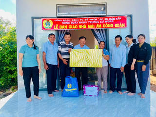 Công ty Cổ phần Cao su Đắk Lắk: Mang lại công ăn việc làm cho hàng nghìn lao động địa phương