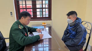 Lào Cai: Bắt gần 1 tấn cá tầm đã chết nhập lậu