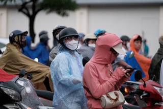 Sáng 17/2: Hà Nội có mưa nhỏ vài nơi, trời rét