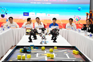 Khởi động Cuộc thi Vô địch Quốc gia STEM, AI và Robotics 2024